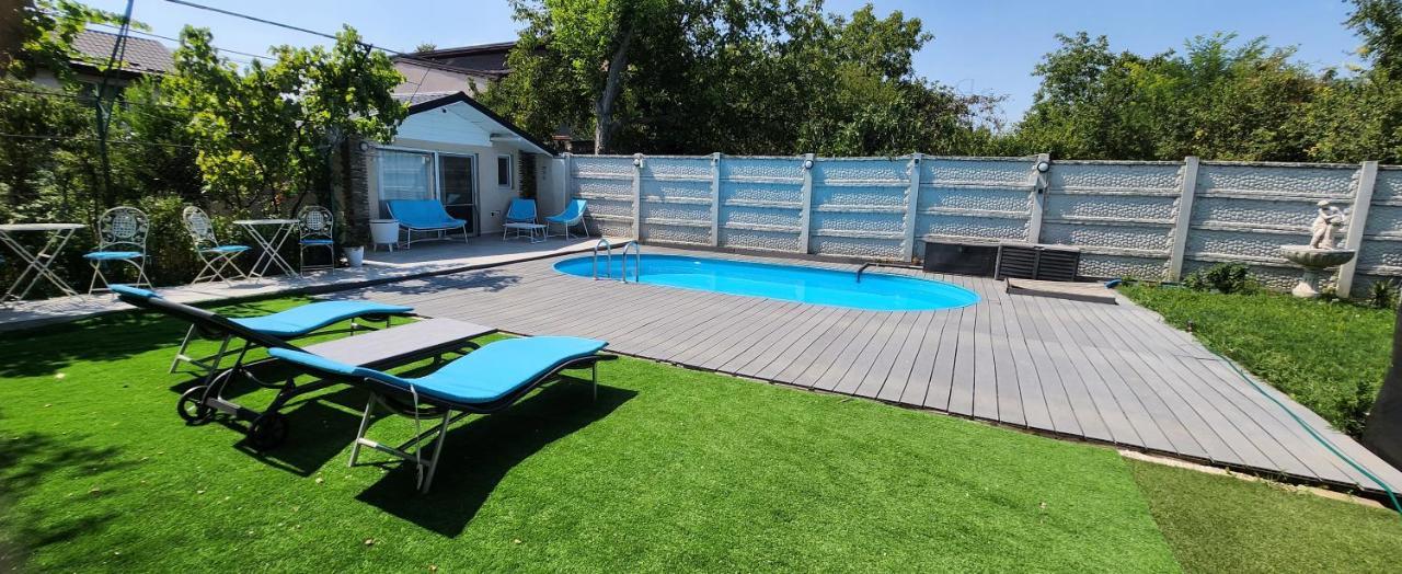 Morii Lake Pool Villa Bucureşti Exterior foto